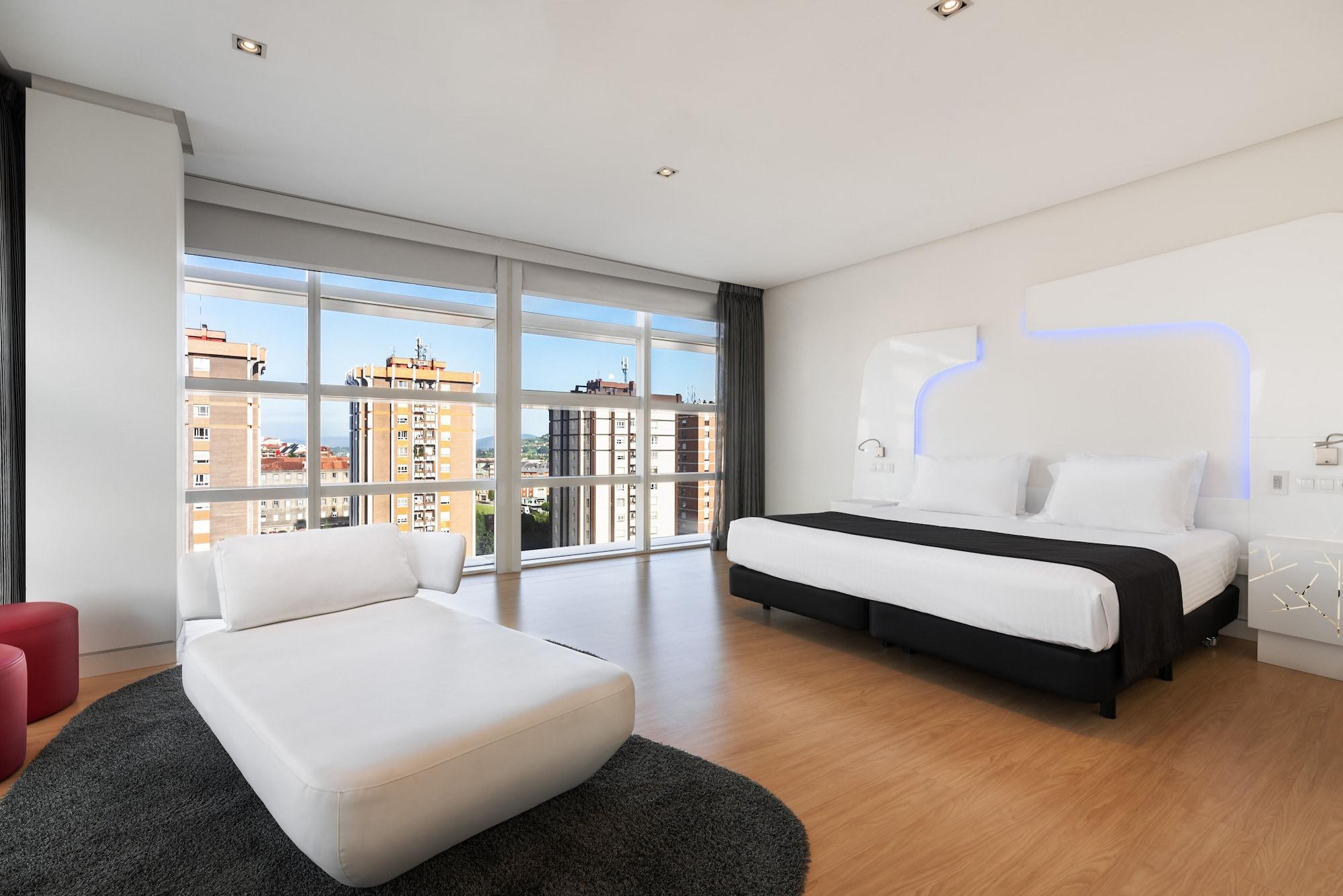 ยูโรสตาร์ ปลาลาซิโอ เด คริสตัล Hotel โอเบียโด ภายนอก รูปภาพ