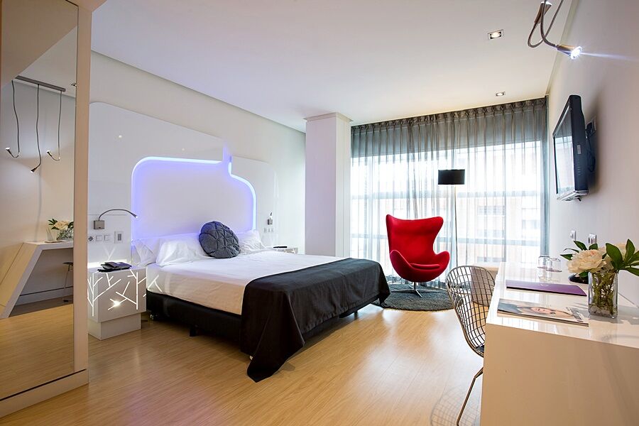 ยูโรสตาร์ ปลาลาซิโอ เด คริสตัล Hotel โอเบียโด ภายนอก รูปภาพ