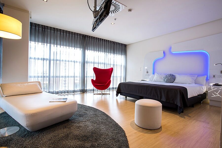 ยูโรสตาร์ ปลาลาซิโอ เด คริสตัล Hotel โอเบียโด ภายนอก รูปภาพ